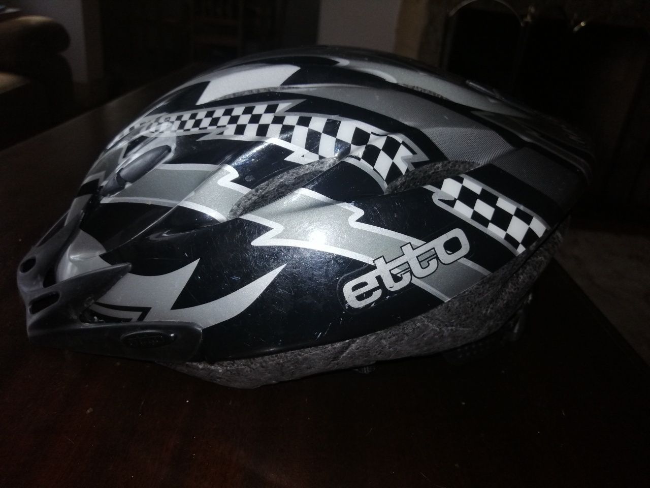 Kask rowerowy etto mack 1