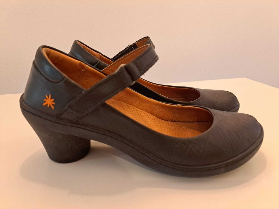 Sapatos senhora - Art Company