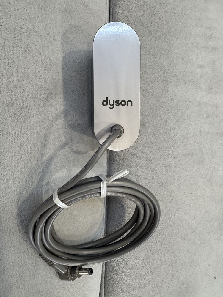 Зарядний пристрій Dyson V10 V11 V12 V15. Оригінал