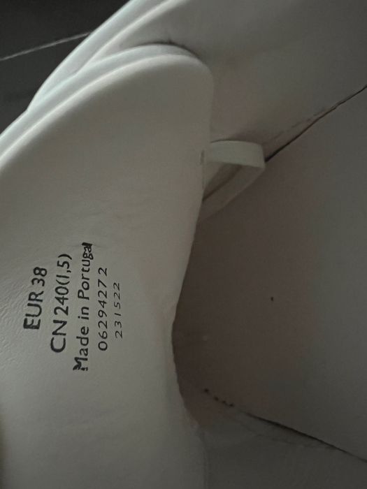 COS trainers Brand new