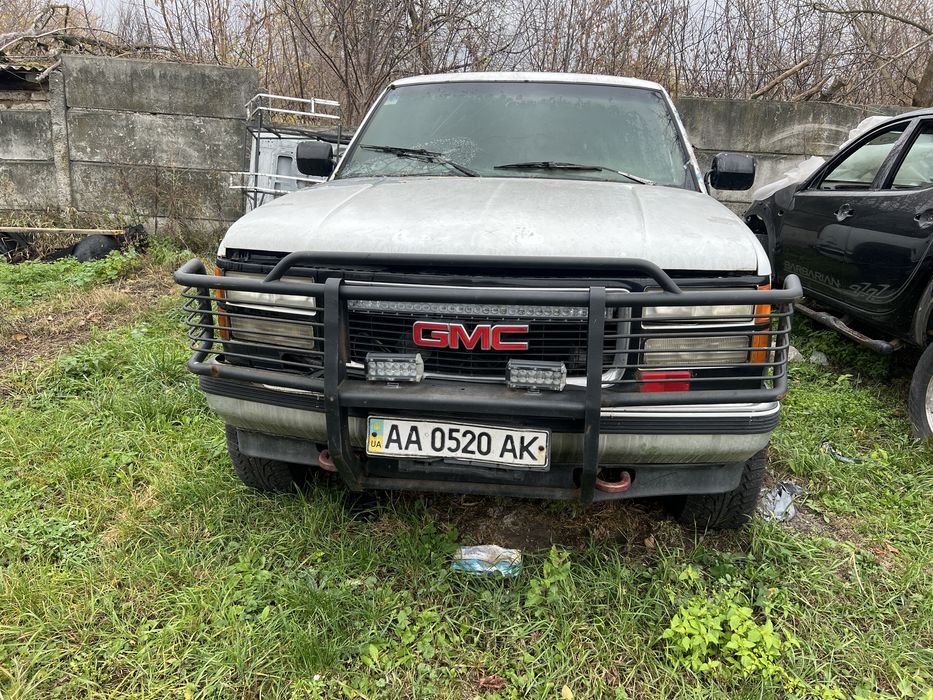 Chevrolet Suburban 1992 рік