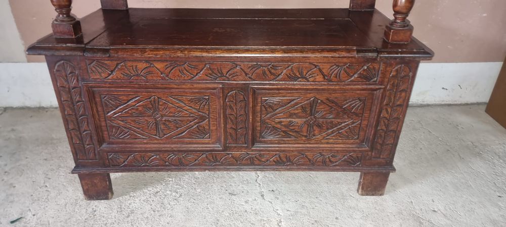 Antyczna skrzynia dębowa