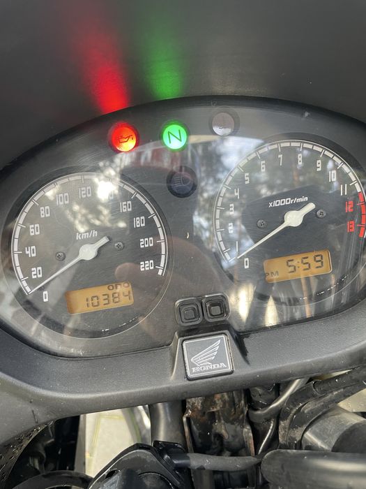 Продам Honda CBF600 2010 года