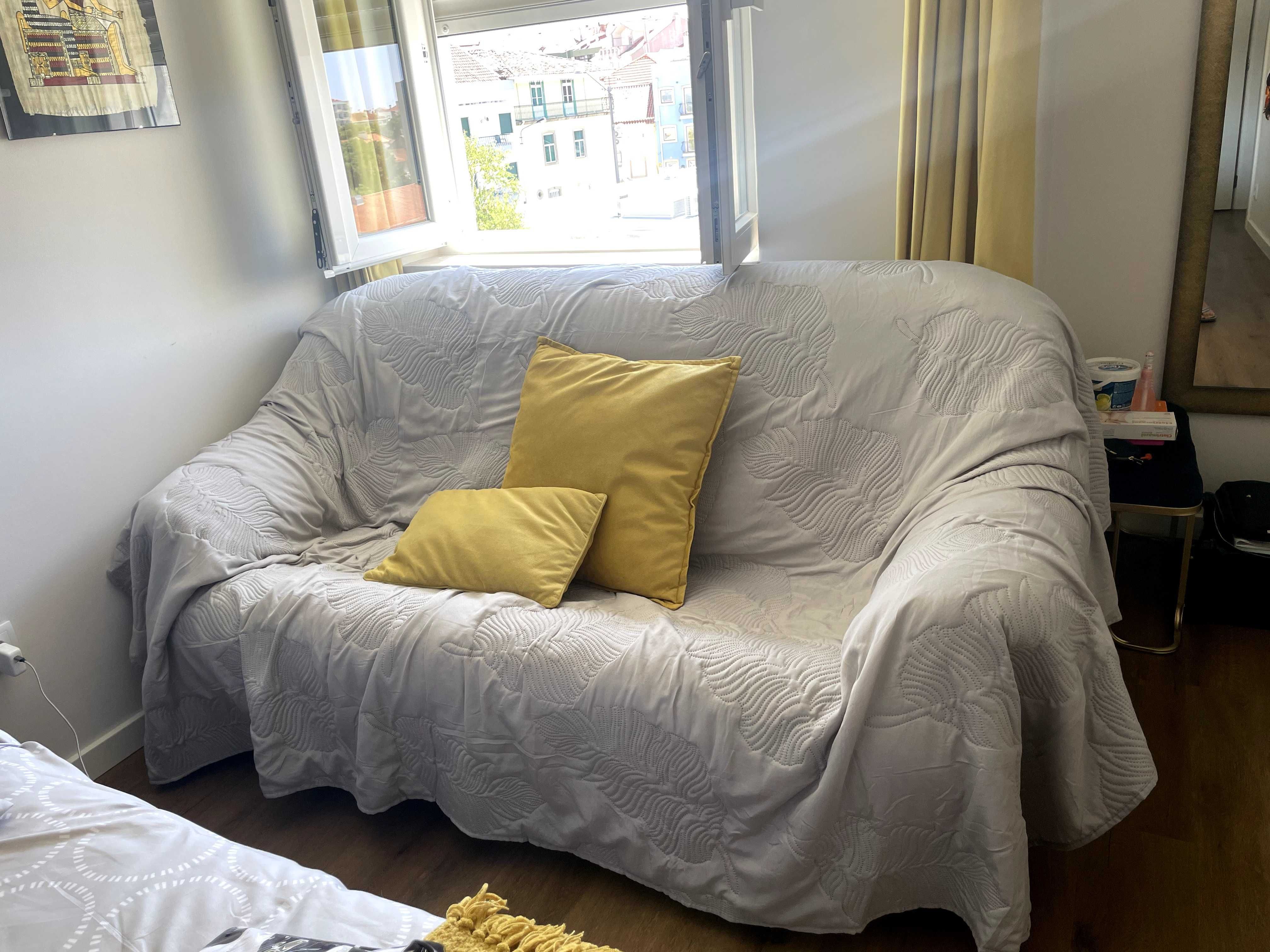 Vendo sofá de 3 lugares