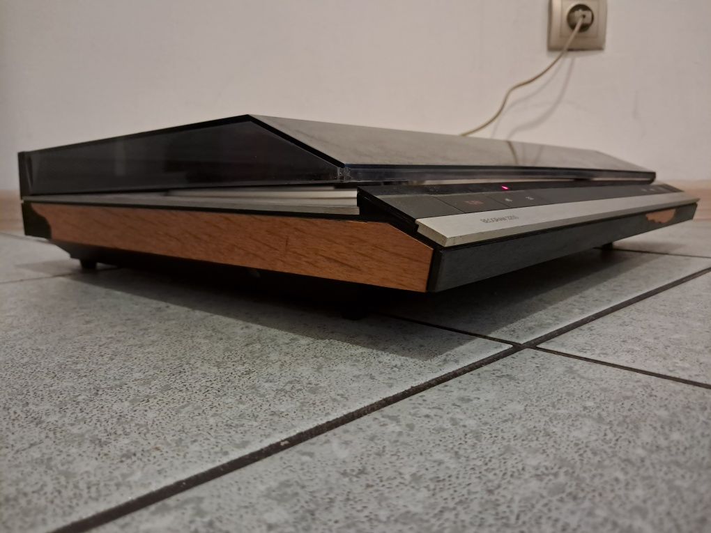 Gramofon Bang & Olufsen Beogram 2200