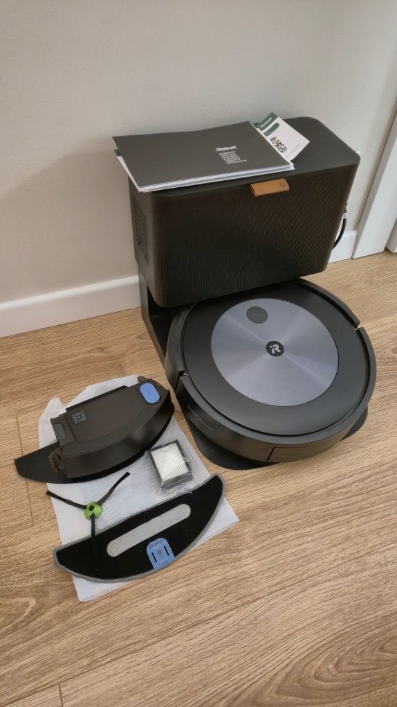 iRobot Roomba Combo J5+ z funkcją mopowania