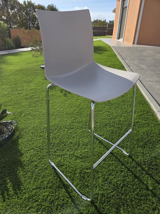 Cadeira alta cinza / cromado