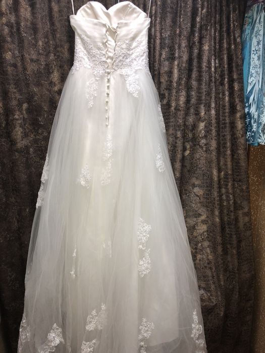 Весільна сукня