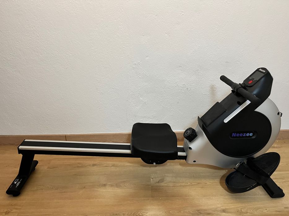 Máquina de remo, Neezee