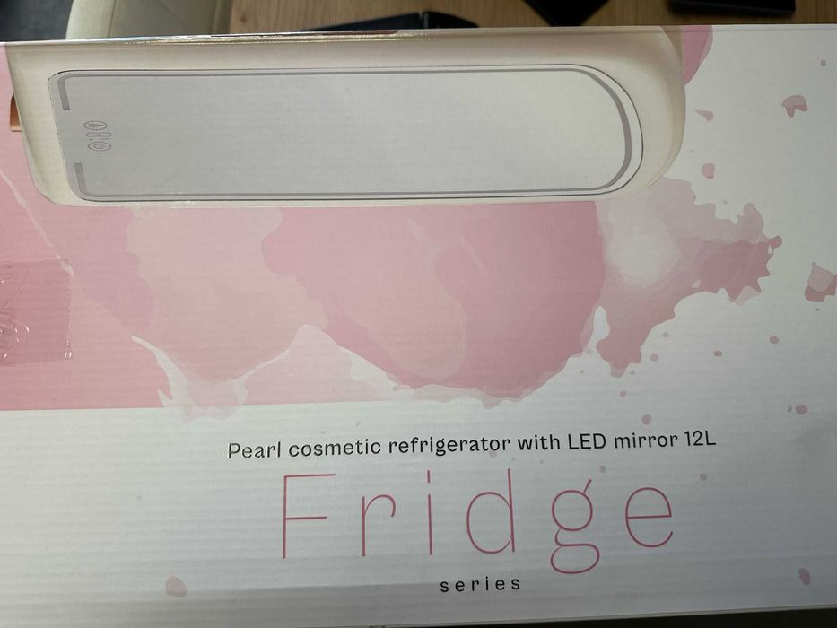Lodówka kosmetyczna lustro LED Beautifly na kosmetyki prezent 12 L