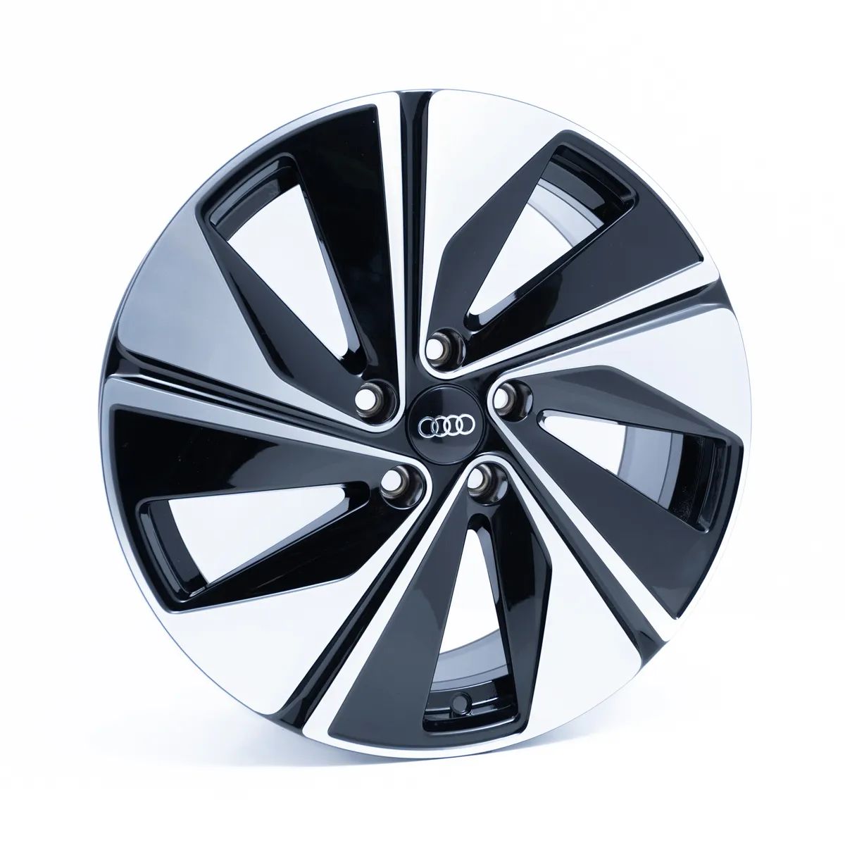NOWE ORYGINALNE Felgi 18" Audi A3 A4 A6 A8 Q2 Q3