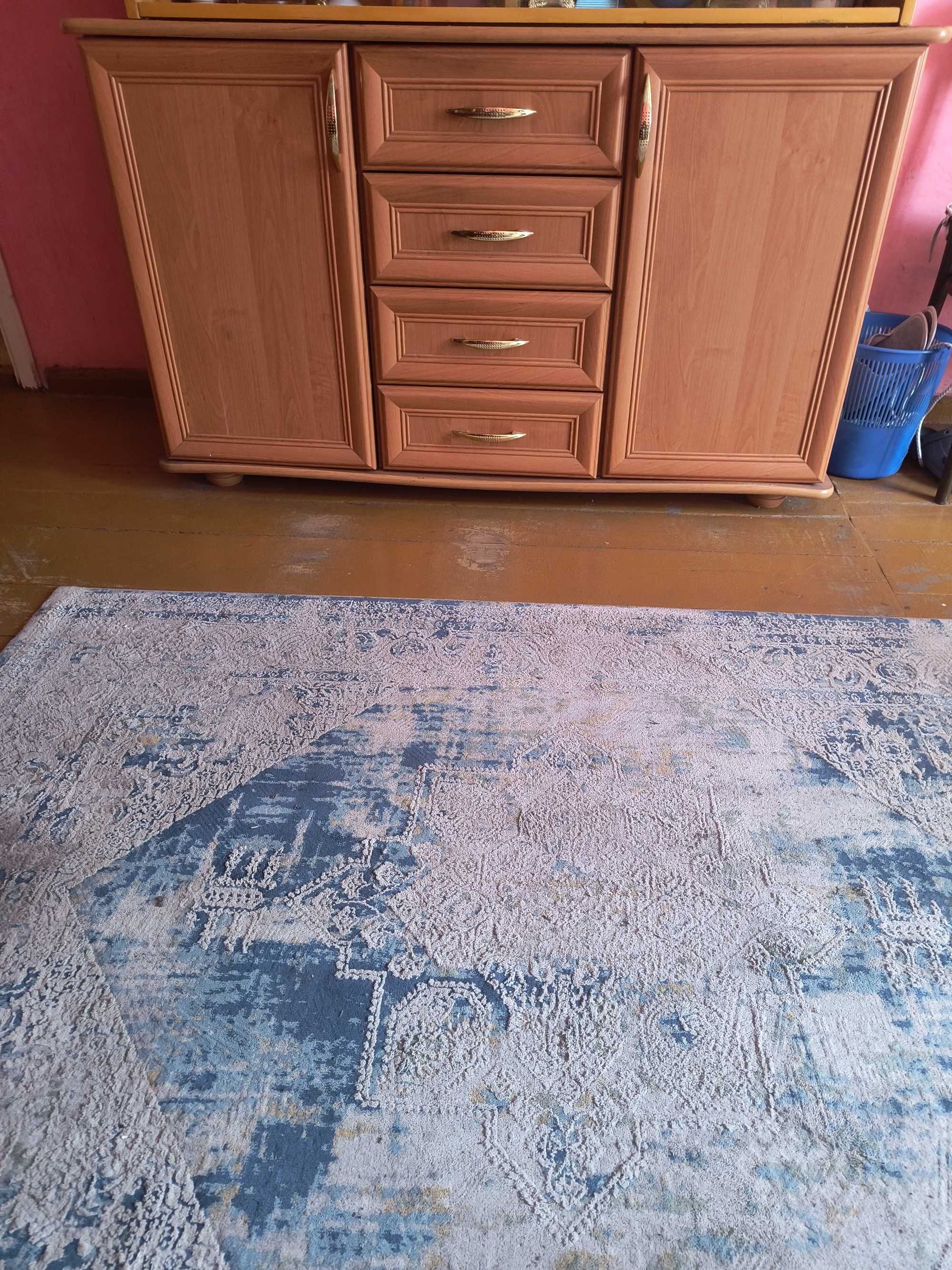 Komplet mebli, szafy i komoda