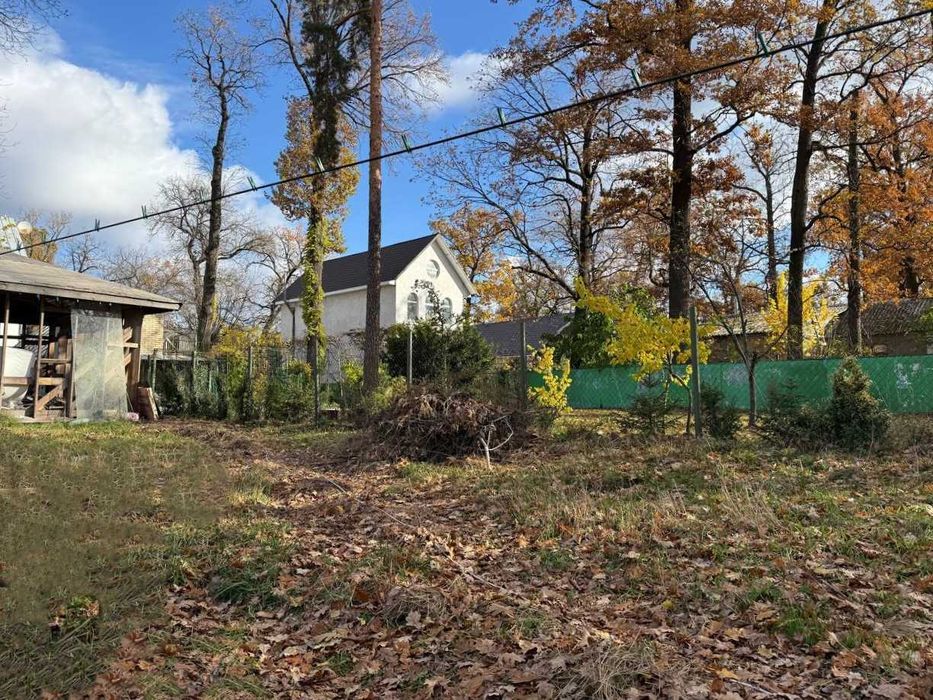 Продаж 4,4 сотки під забудову центр Ворзеля є світло, вода