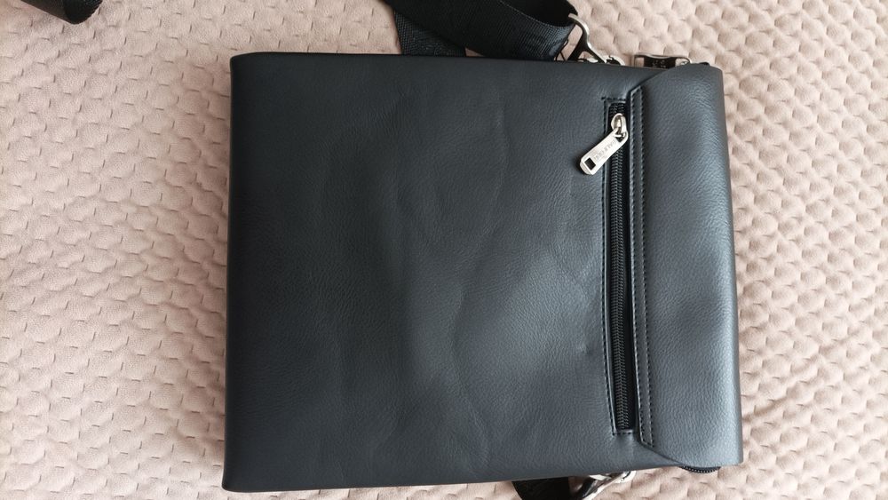 Шкіряна чоловіча сумка