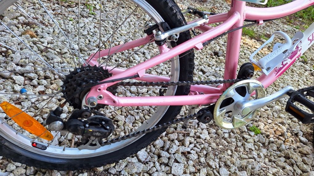 Велосипед дитячий для дівчинки specialized hotrock 20"