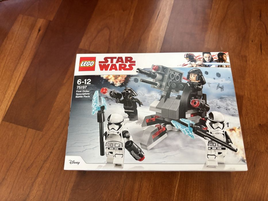 75197 - First ordem specialists (lego Selado - NOVO)