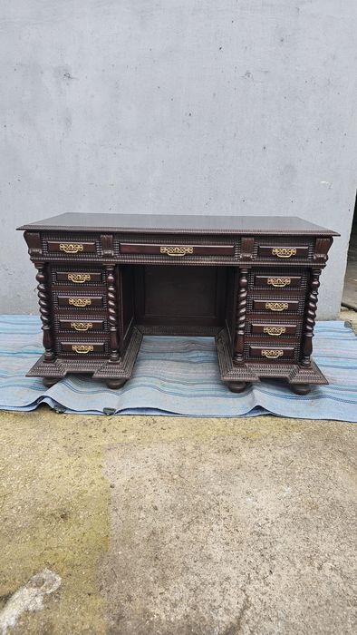 Secretaria e mesa de apoio madeira torcida