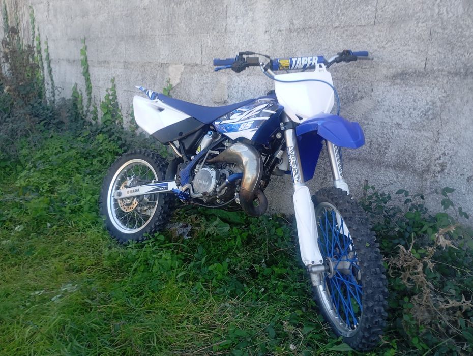 Vendo mota yz usada
