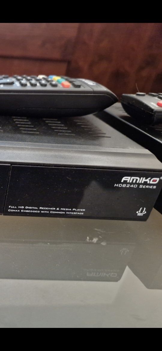 2 boxes amiko hd8240 series