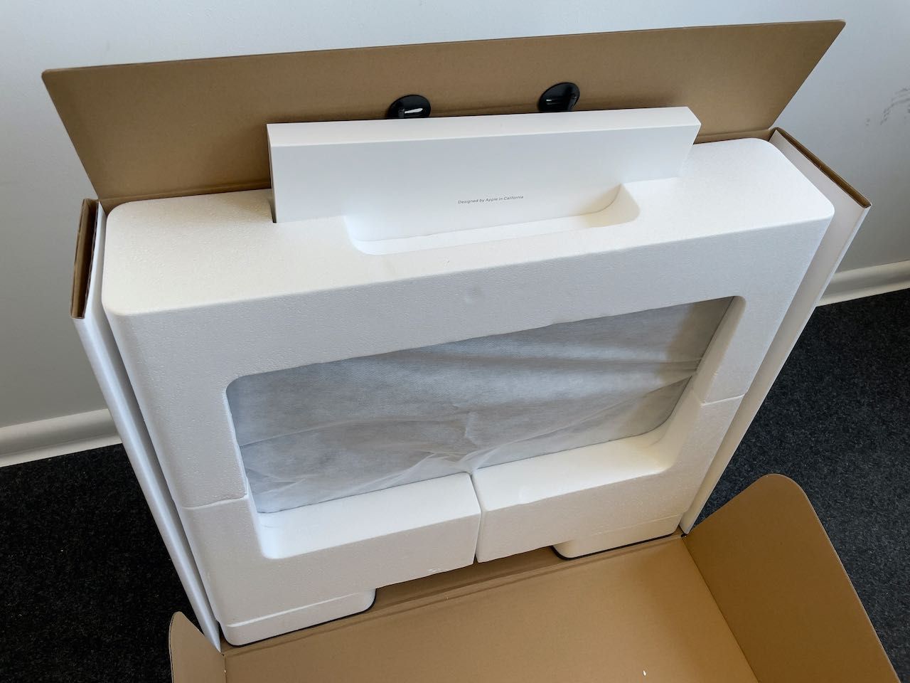 Imac 21,5 cala 2x 2,3 GHz, Intel Core i5, 8/256 GB- Stan idealny!