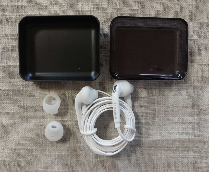 NOWE słuchawki przewodowe dokanałowe douszne Samsung