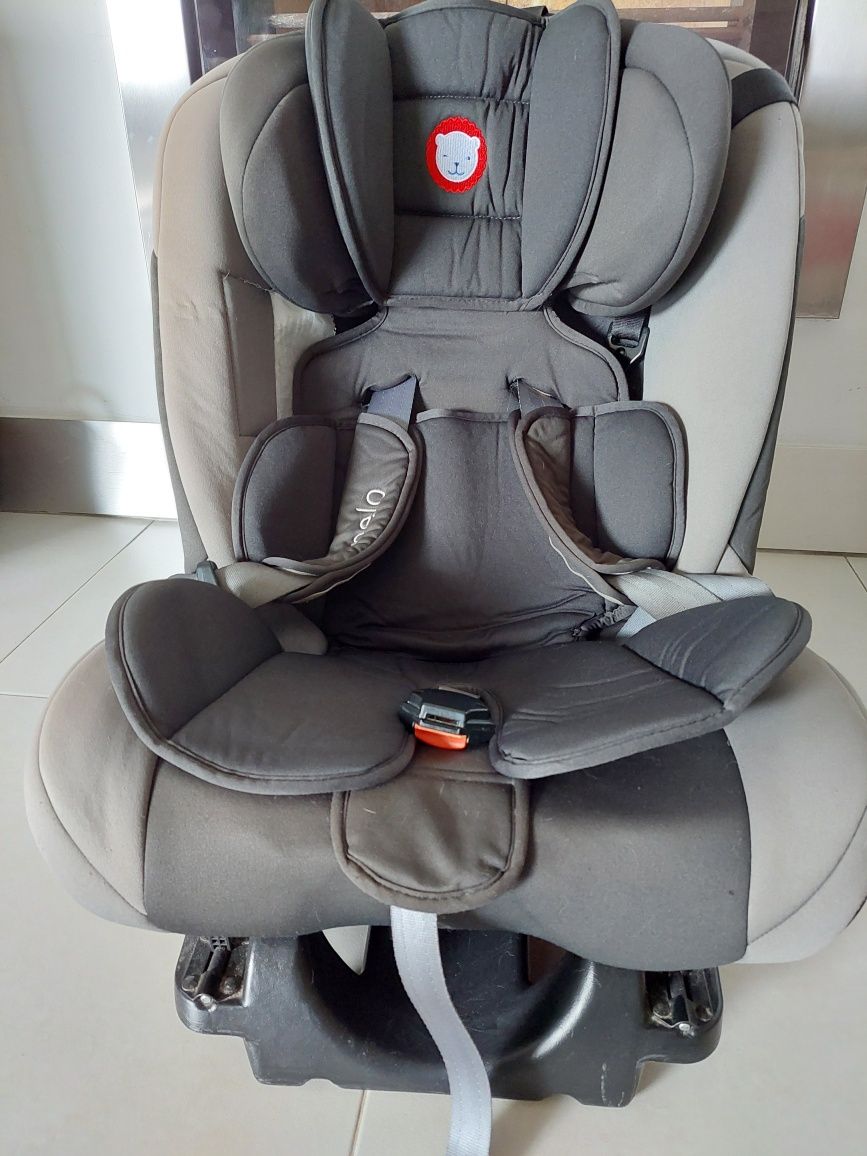 Cadeira Lionelo com Isofix e Top Tether