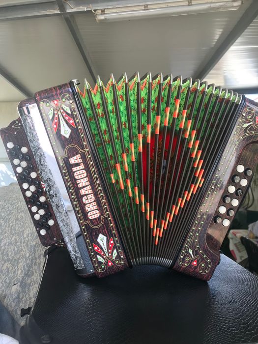 Vendo concertina da Famosa marca Organola