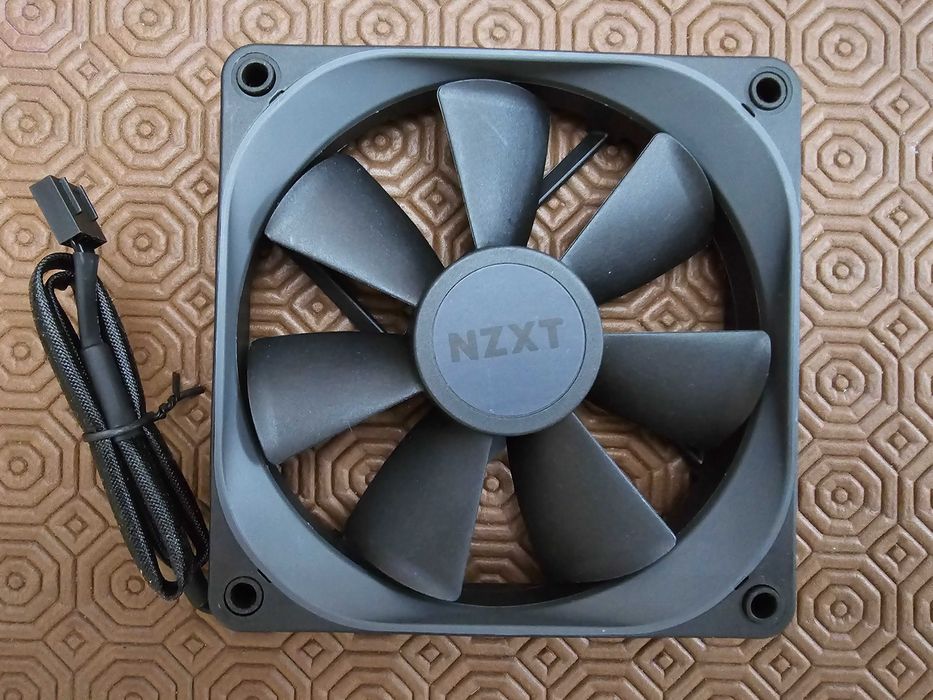 Pack de 3 Ventoinhas NZXT RF-AP120-FP - Novas, Nunca Utilizadas!