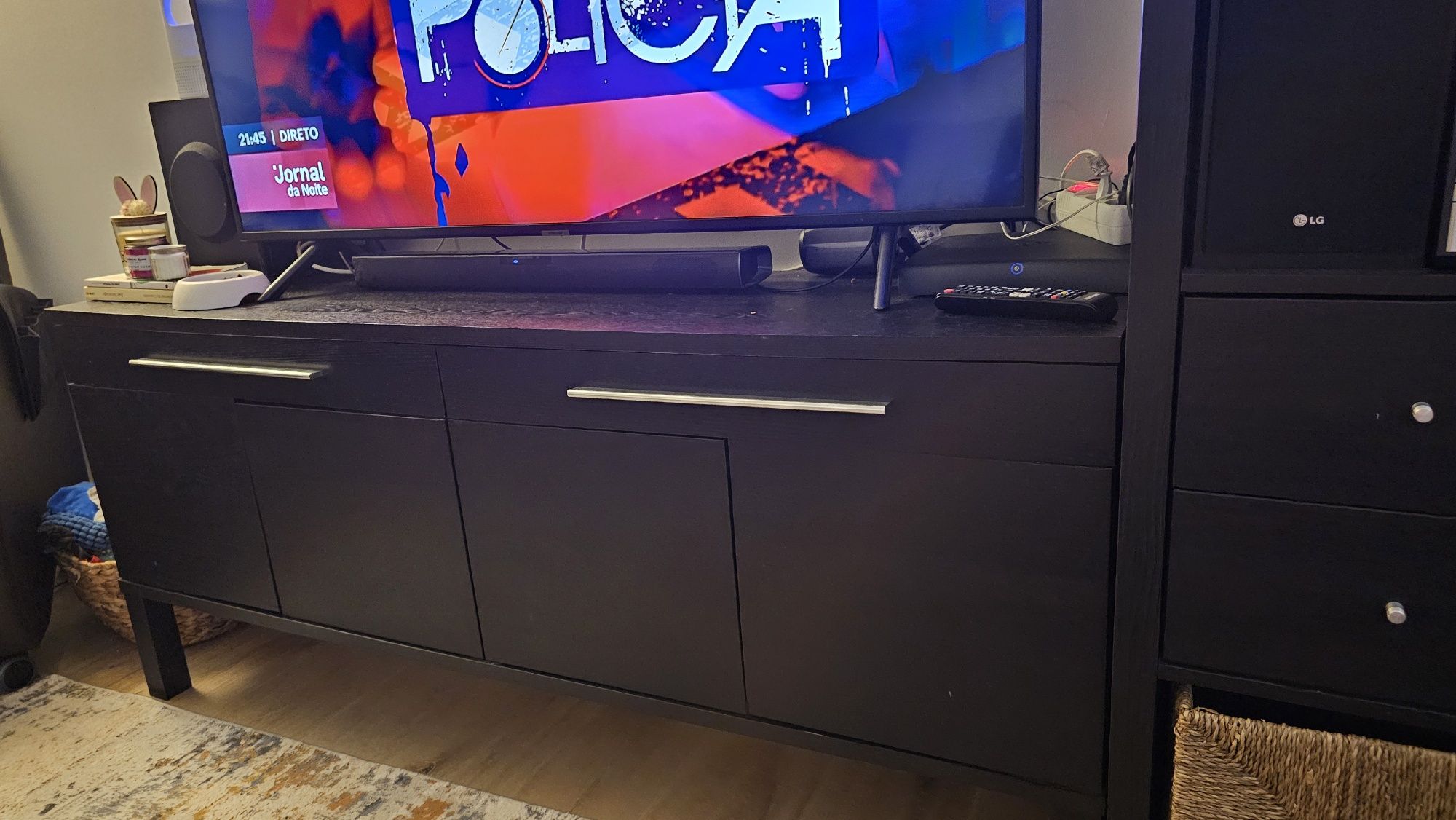 Vendo móvel preto