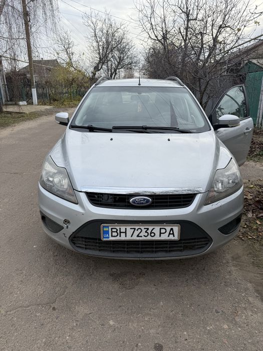 Продам Форд Фокус 1.8 бензин
