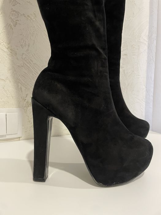 Чоботи ботфорти сапожки високі шкіряні зимові демісезон замш