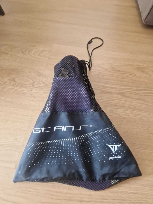 Pés de Pato GT FINS roxo/branco M