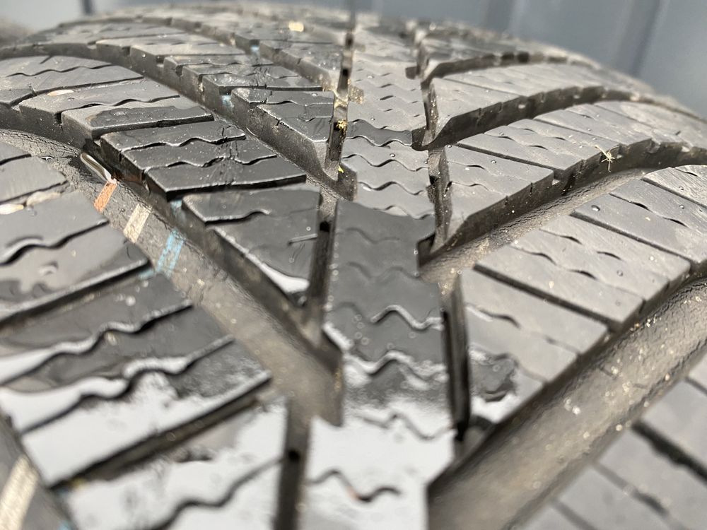 Opony Wielosezon Goodyear 185/65/15 Para Ladne