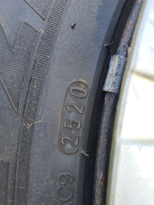 Koła stalowe z kołpakami 5x114.3 r16 205/55