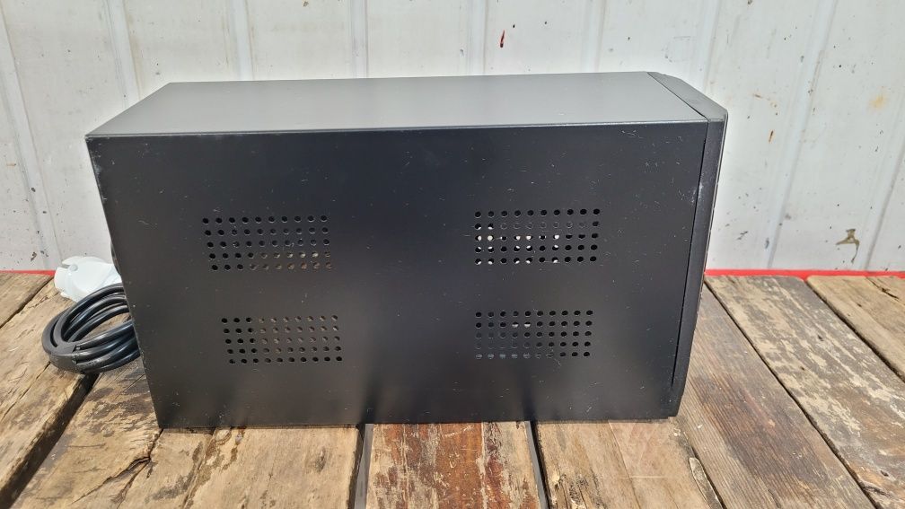 ИБП Ritar RTM 1500 (900w)