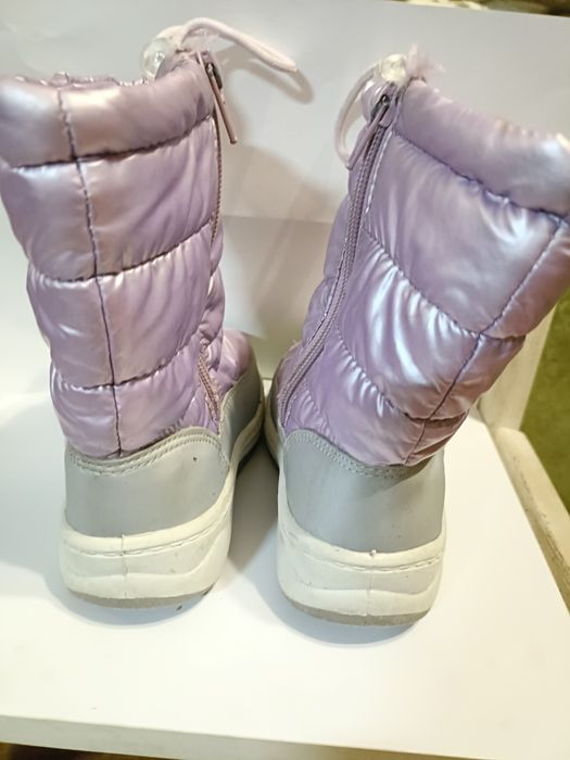 Продам обувь для девочки