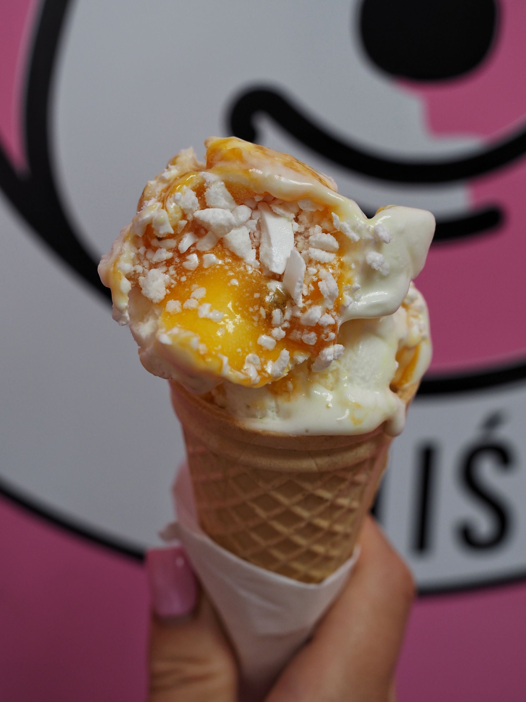 Lody rzemieślnicze, naturalne składniki  ,produkcji własnej