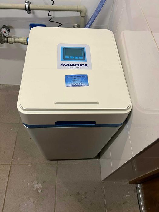 Zmiękczacz wody Aquaphor A800 z montażem