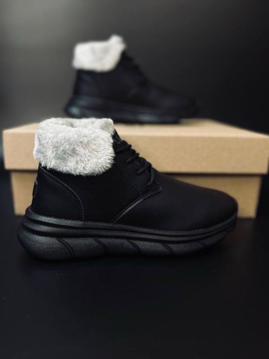Черные ботинки кроссовки Ugg Lowmel / кожаные угги кросовки / мех