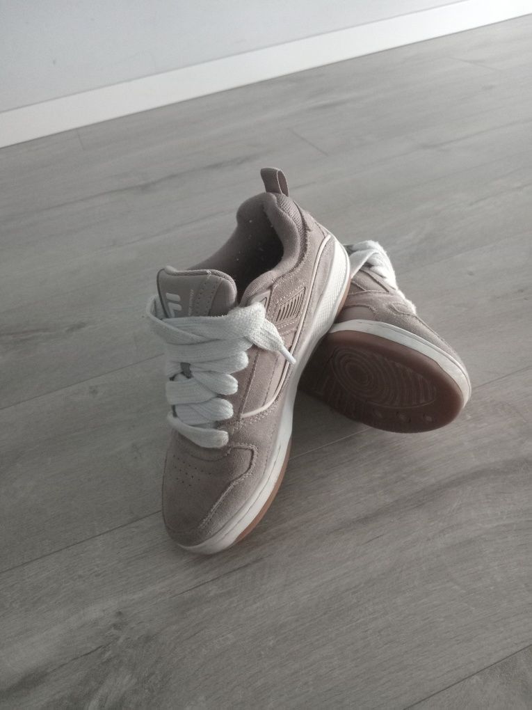 Fila corda suede