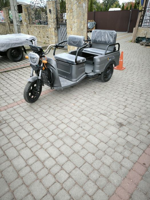 Електротрицикл DOZER Model 6