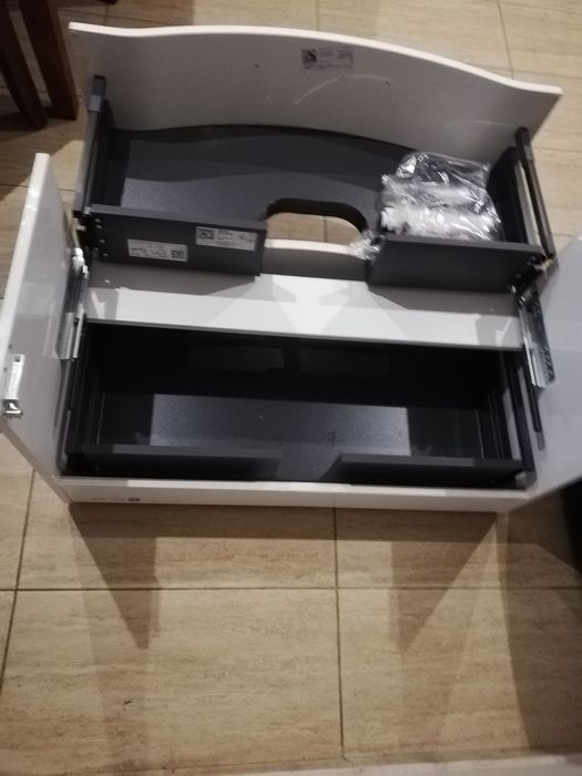 Szafka łazienkowa wisząca pelipal biała