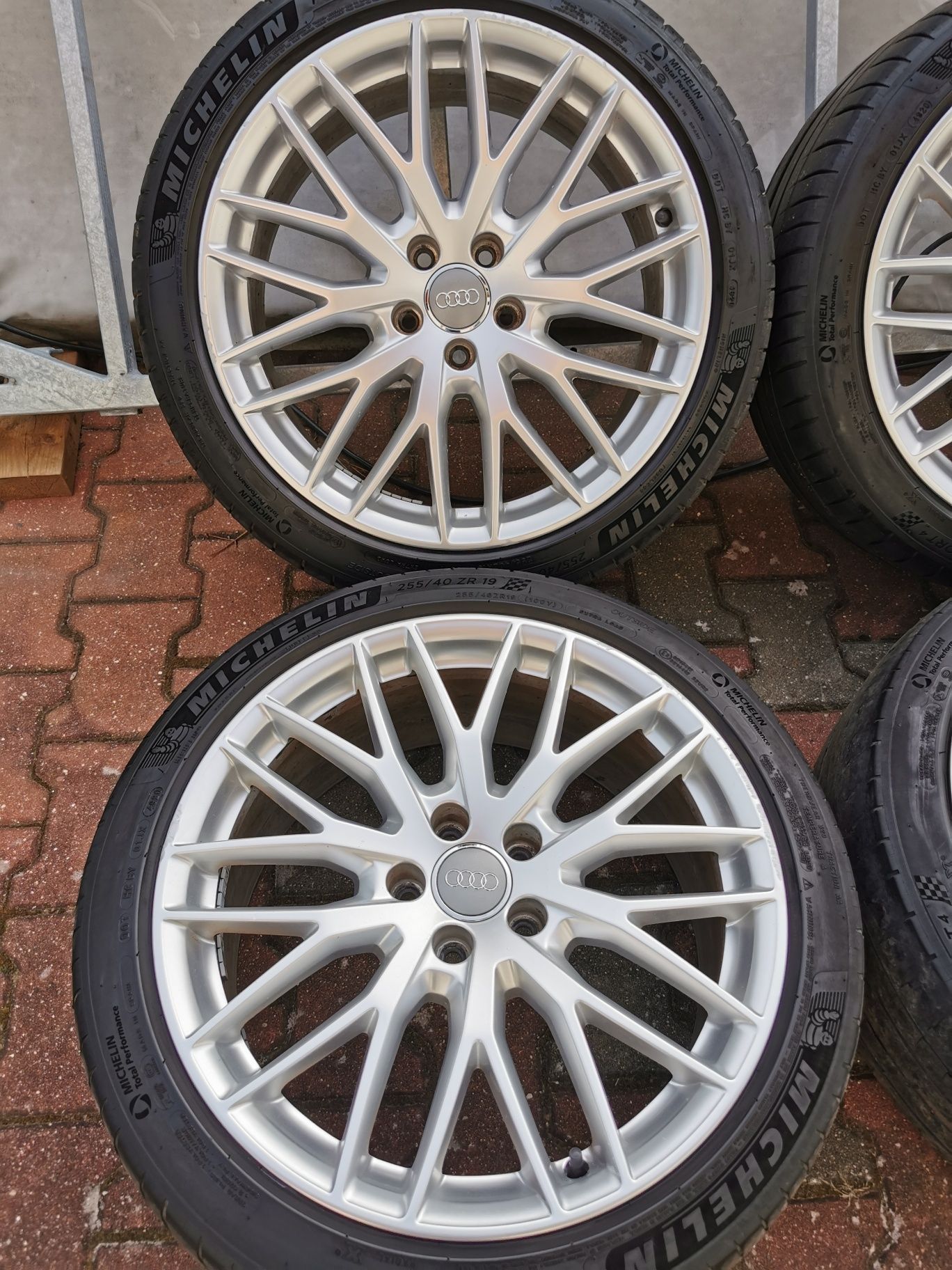 Oryginalne Koła Felgi 19" Audi A6 C7 C6 A4 B9 A5 8,5Jx19 ET43 255/40