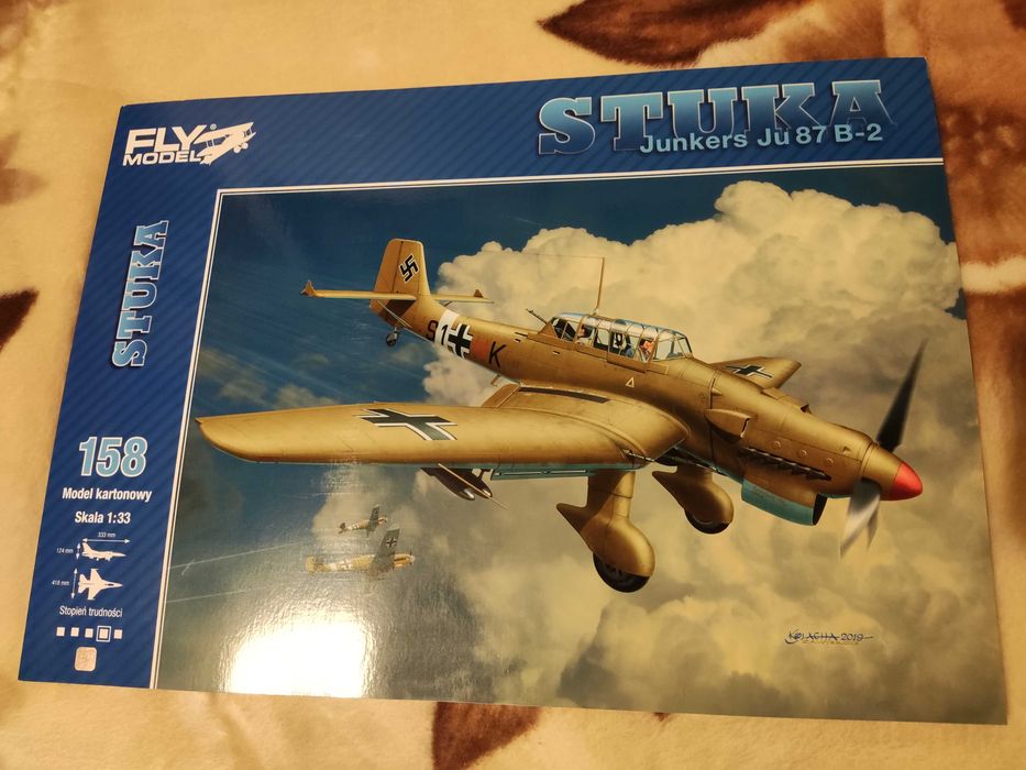 Junkers Ju-87 B-2 STUKA 1:33 Fly Model