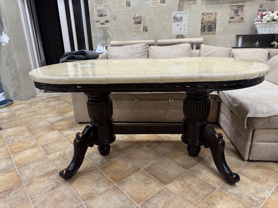 Продам стол из мрамора