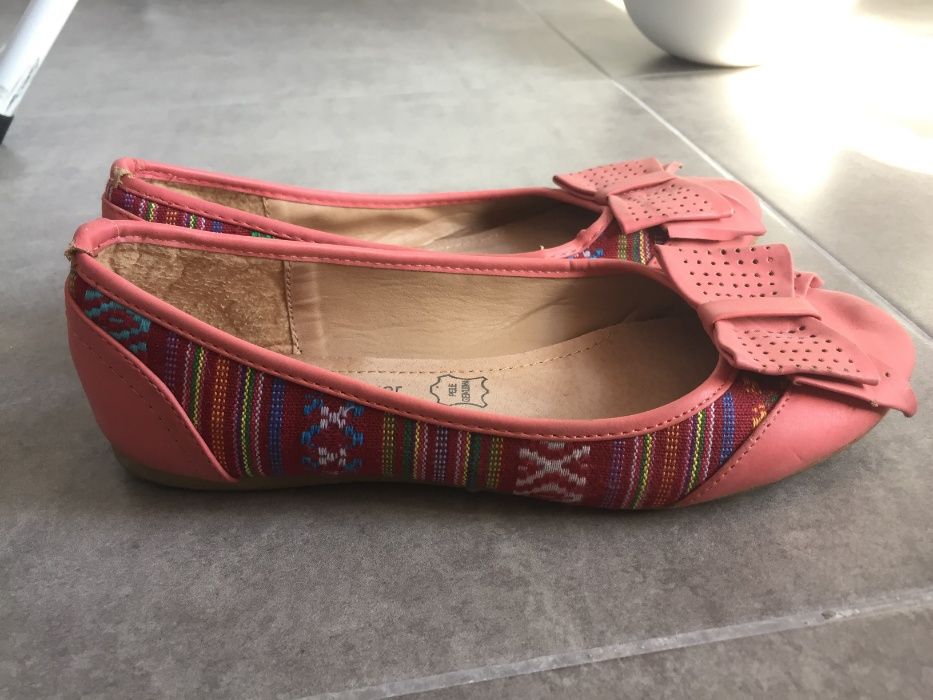 Sabrinas Tamanho 36 rosa com laço menina