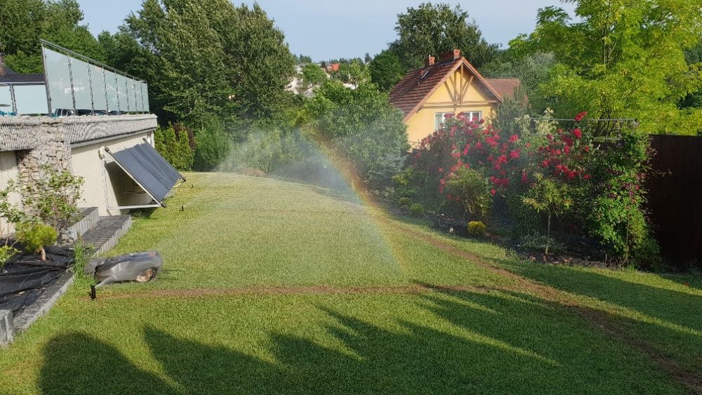 Automatyczne nawadnianie ogrodów, boisk, kortów tenisowych