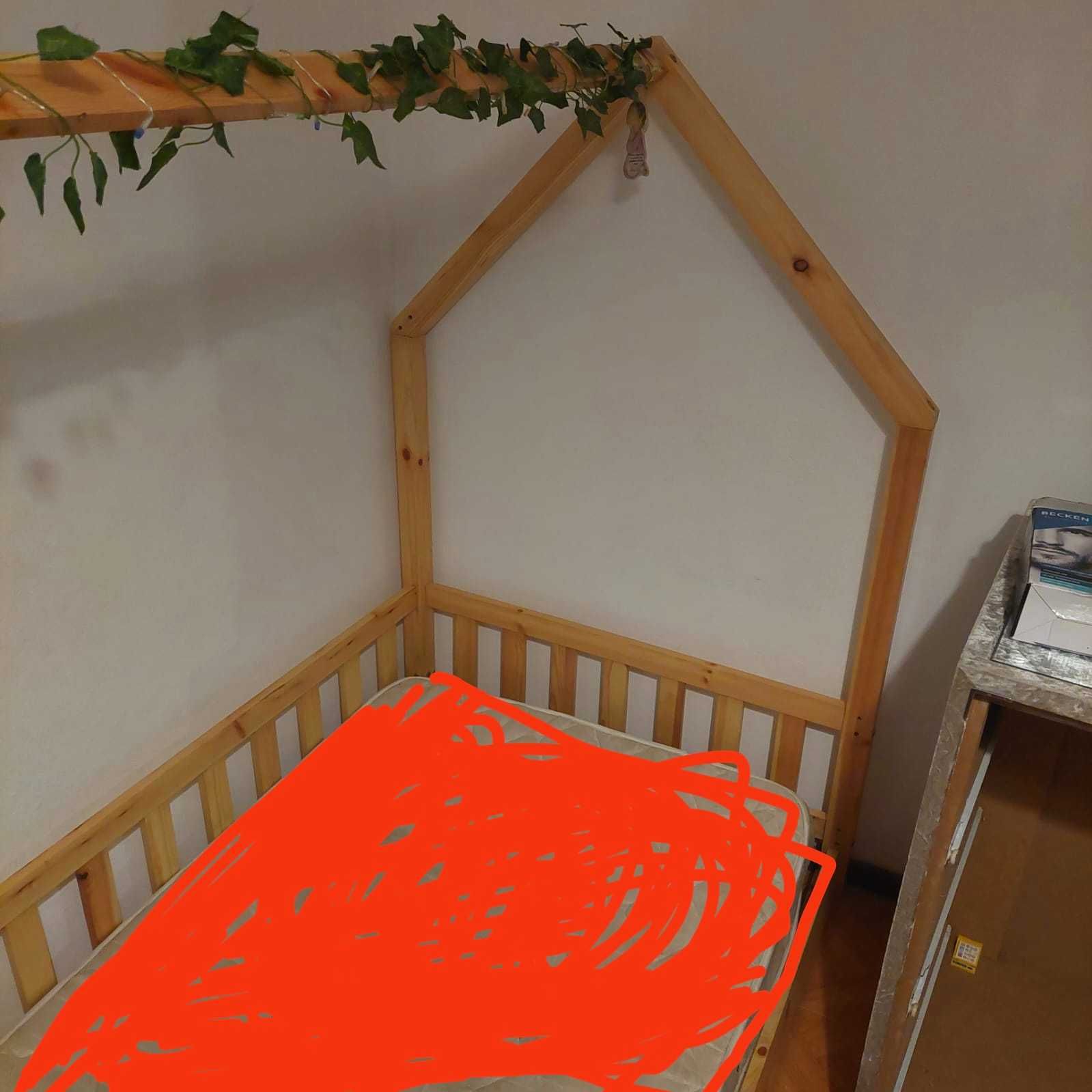 Cama montessori em bom estado