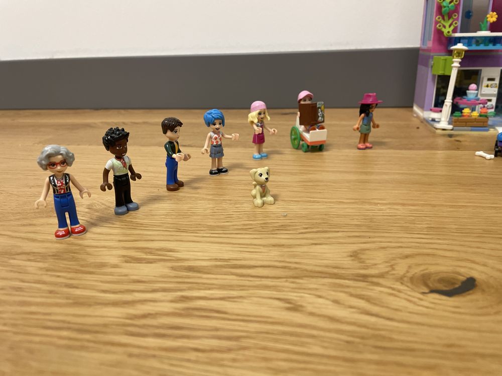 Lego Friends kamieniczki 41704