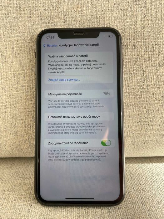 Iphone 11 64gb czarny Stan bdb szkło ochronne